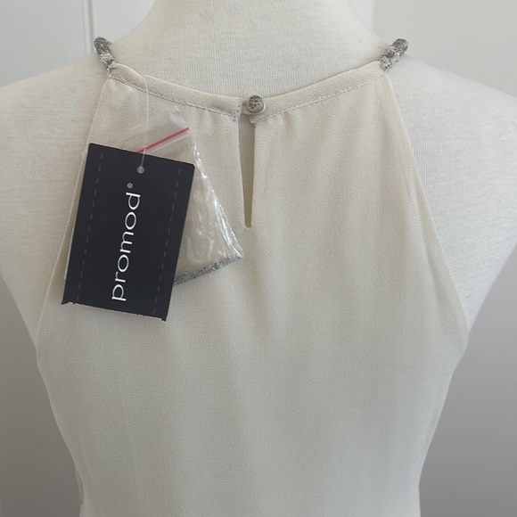 Beaded Neckline Beige & Grey Flow Dress - Picture 7 of 10